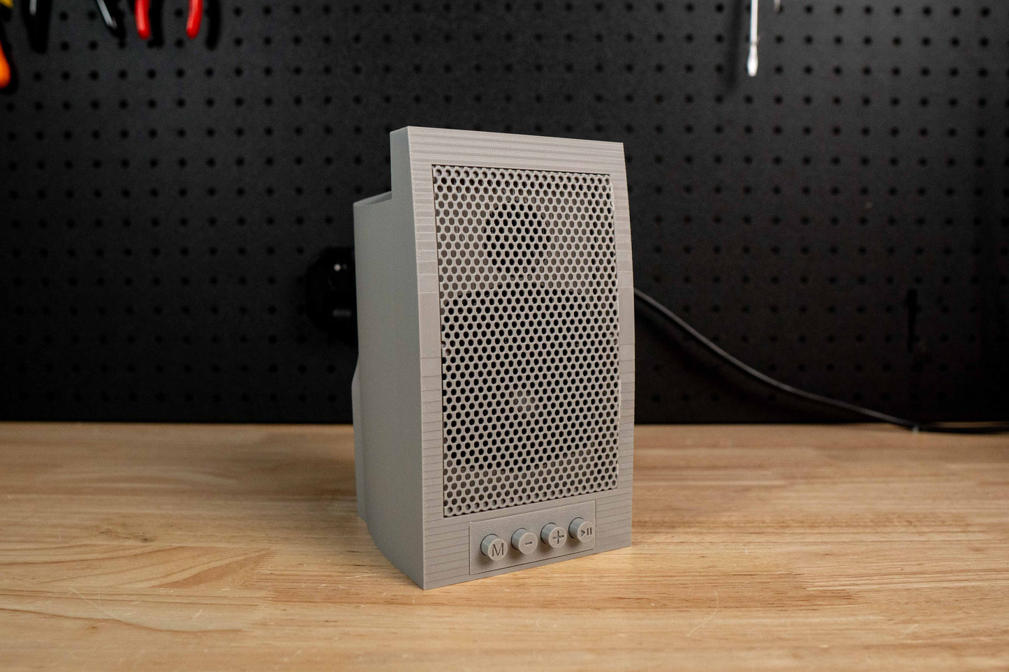 Mid90s - 3D Printed Desktop Speaker