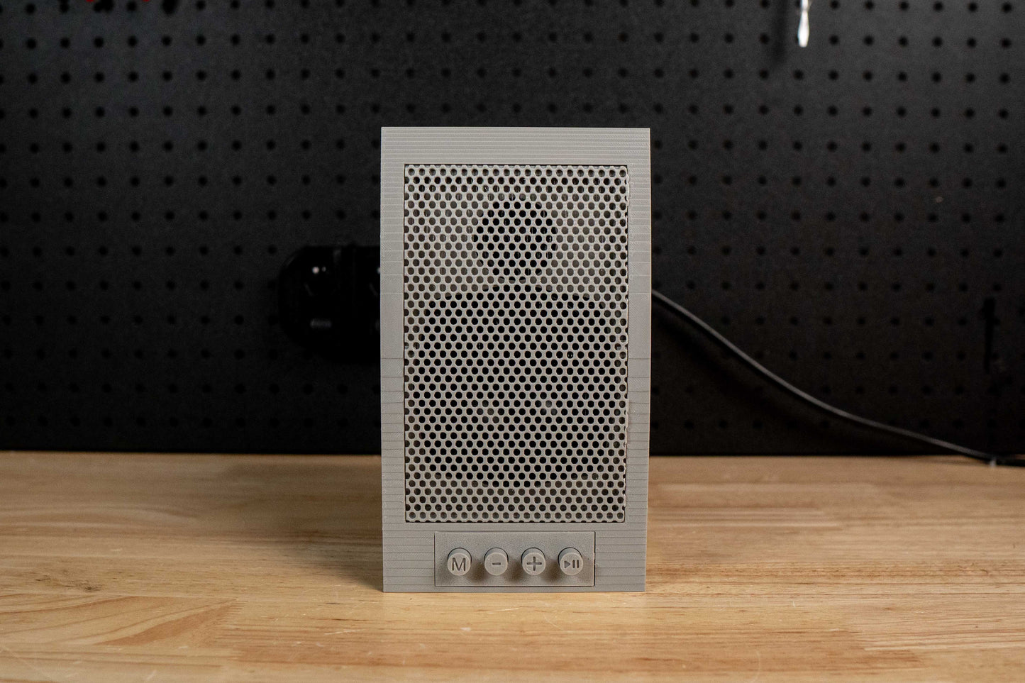 Mid90s - 3D Printed Desktop Speaker