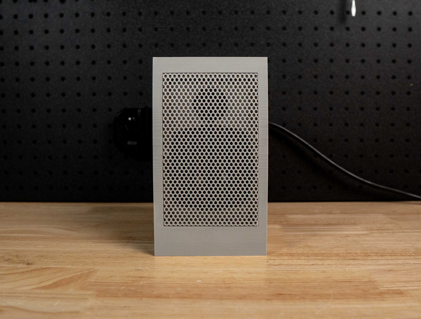 Mid90s - 3D Printed Desktop Speaker