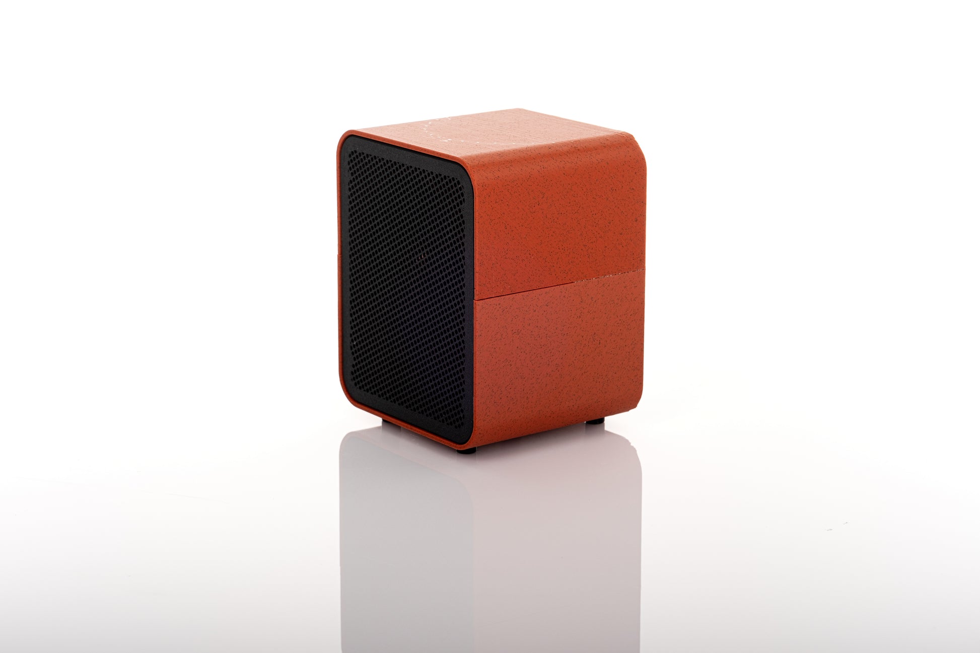 Supersonic 3D Printed Desktop Speaker